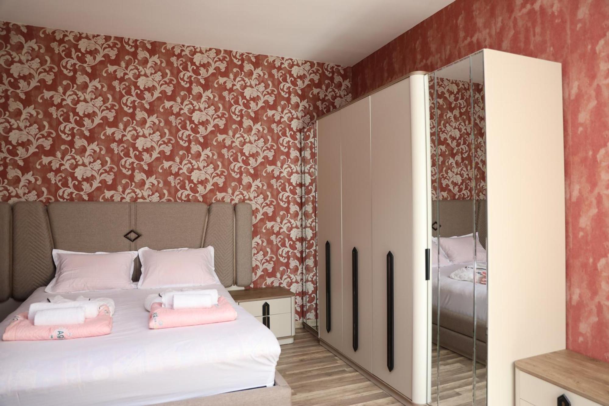 Hotel Feel House à T'erjola Extérieur photo